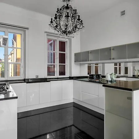 Castle - Prime Location, Historic Center, Castle View, Fast Internet - By Rentujemy