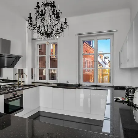 Castle - Prime Location, Historic Center, Castle View, Fast Internet - By Rentujemy *