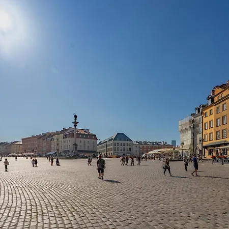 Castle - Prime Location, Historic Center, Castle View, Fast Internet - By Rentujemy Apartman Varsó