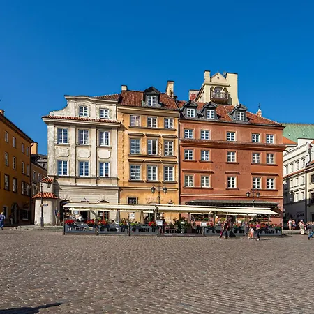 Apartman Castle - Prime Location, Historic Center, Castle View, Fast Internet - By Rentujemy